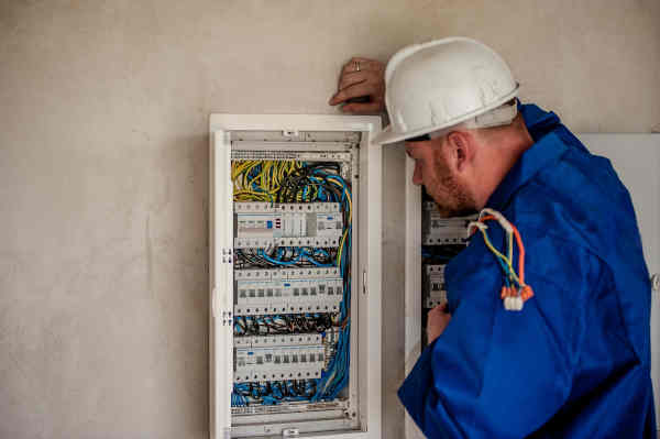 Electricians in Green Bay